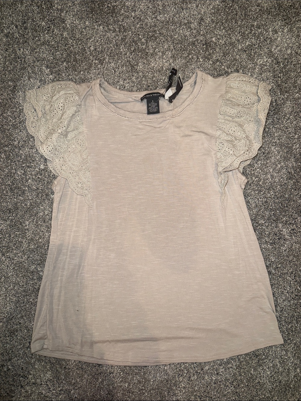 Chelsea & Theodore Cream Eyelet Flutter Sleeve Tee